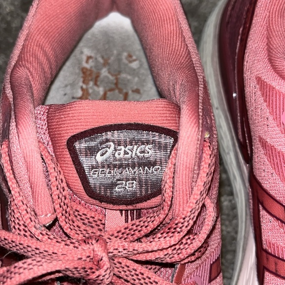 Women’s ASICS size 9 - Picture 8 of 8